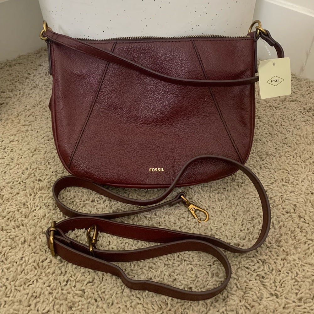 NWT, never used Fossil purse.
